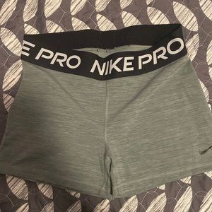 Nike Pros only worn once
